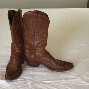 Luchesse 1883 4604-54 “Amberle” burnished boot